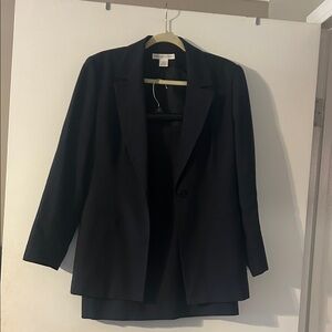 Preston and York Women's Navy Blue Suit Size 8